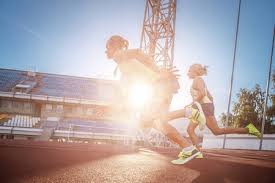 皇马凭借冈萨罗的帽子戏法将比分锁定为5️⃣！ 您心中的本场最佳球员是谁？ 来源：转会专家罗马诺